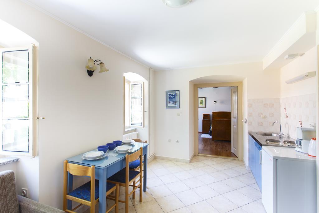Apartments Villa Kastav In Old Town Center With Sea View And Parking חדר תמונה