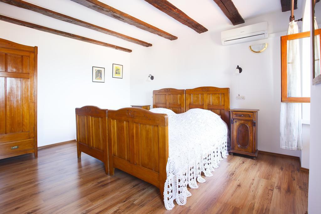 Apartments Villa Kastav In Old Town Center With Sea View And Parking חדר תמונה